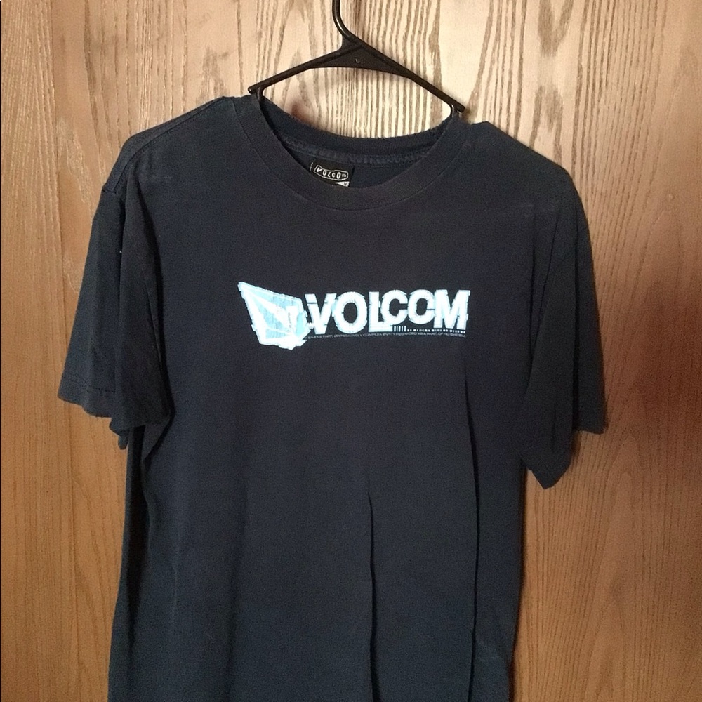 Navy volcom T-shirt
